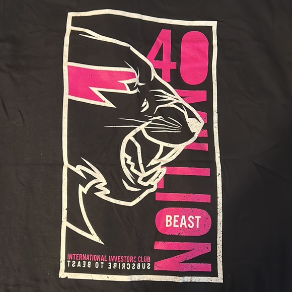 Signed Mr.Beast 40 million shirt. NEVER WORN. BRAND NEW. - Picture 3 of 4